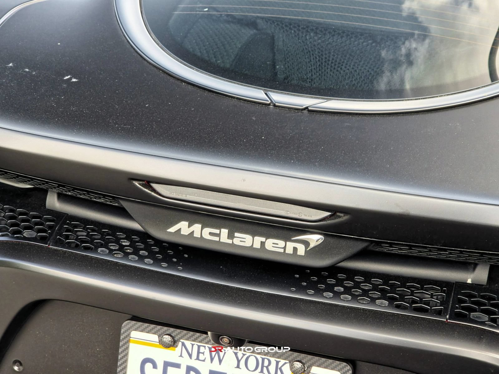 Used 2020 McLaren GT RWD image 30