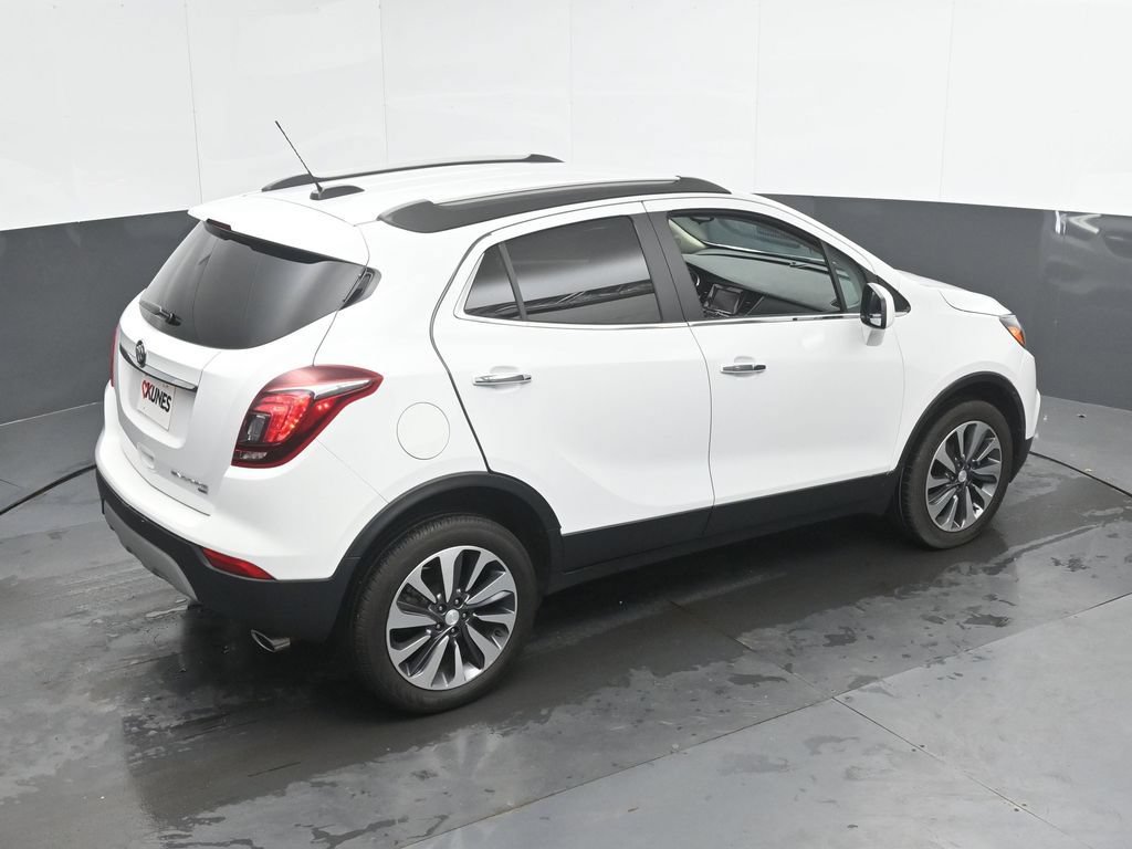 Used 2022 Buick Encore Preferred w/ Safety Package AWD/4WD image 32