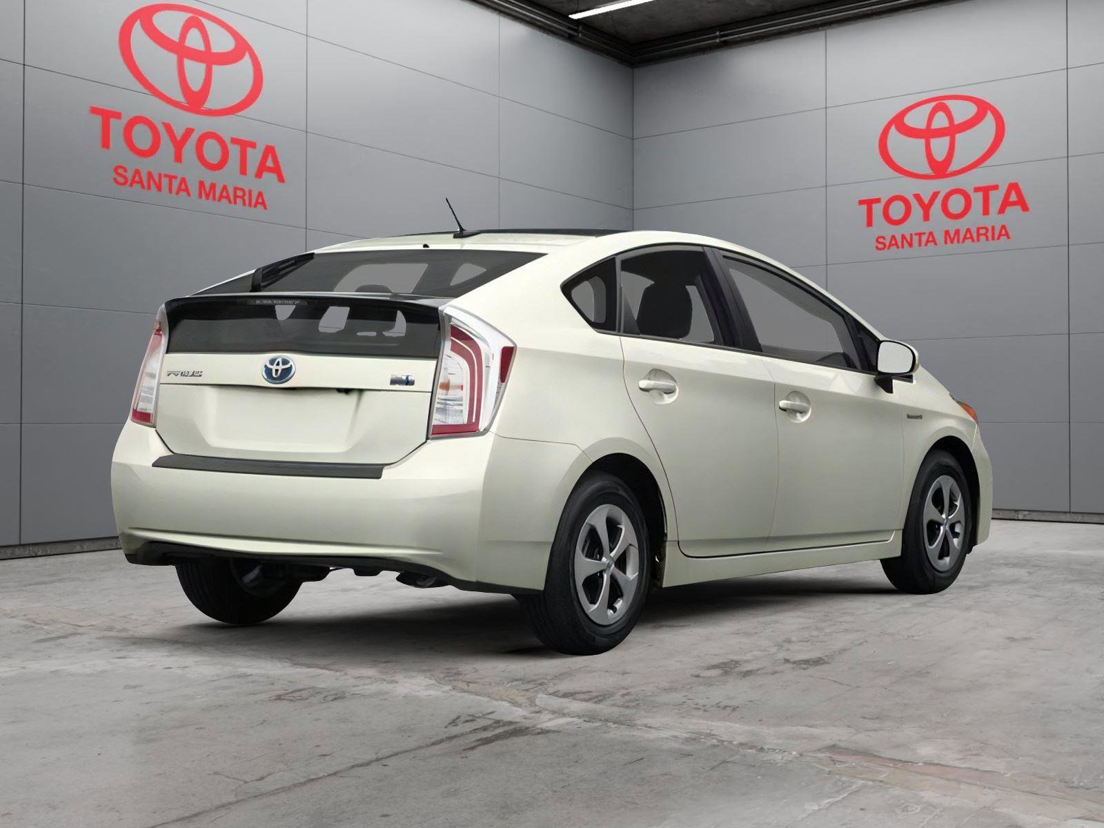 Used 2013 Toyota Prius Four w/ Deluxe Solar Roof Pkg FWD image 2