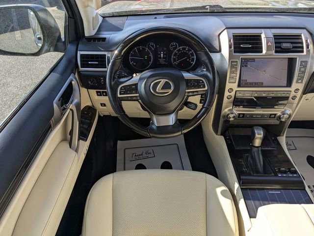 Used 2020 Lexus GX 460 Premium w/ Premium Package image 15