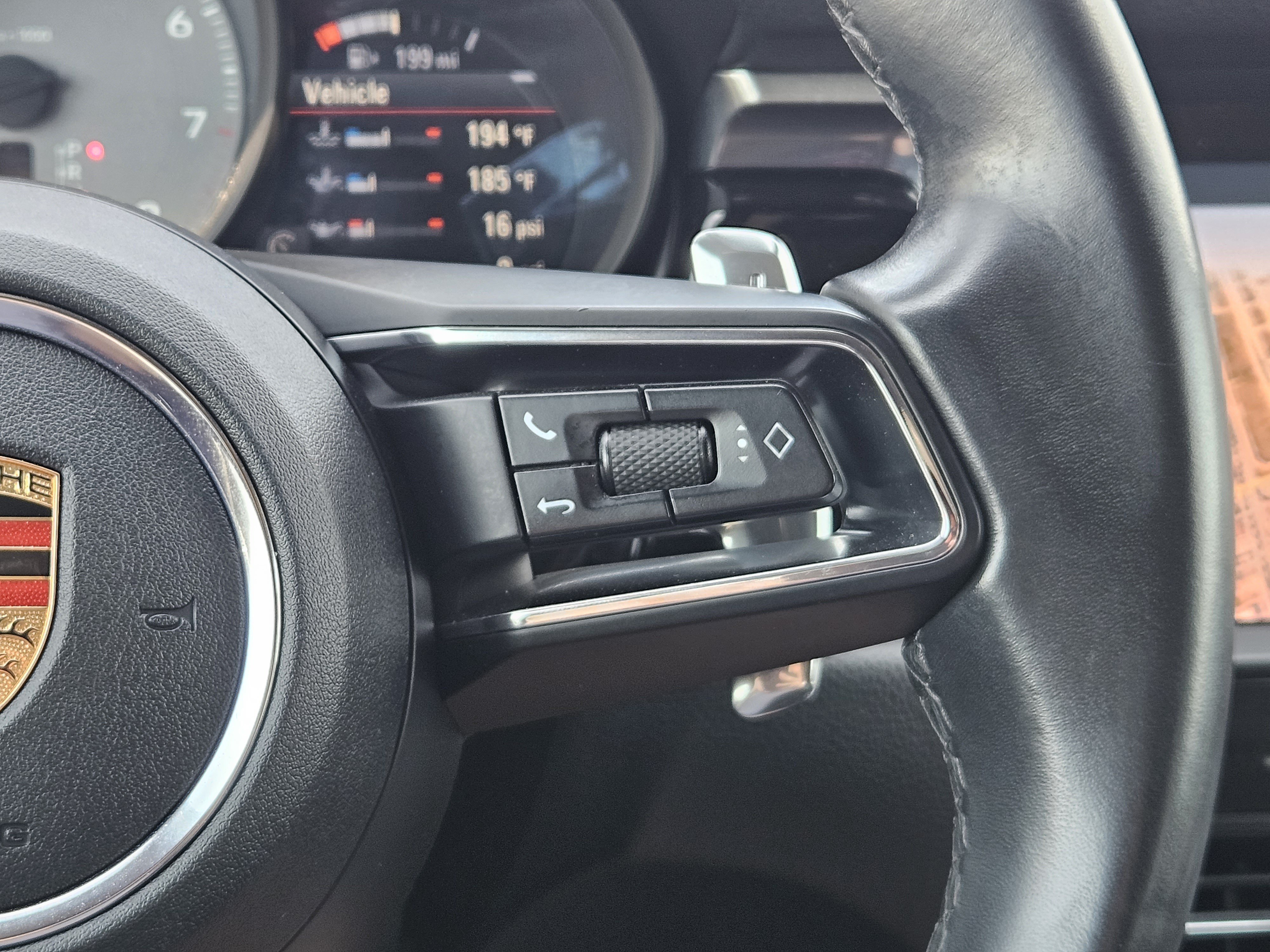 Certified 2022 Porsche Macan S w/ Premium Package Plus AWD/4WD image 27