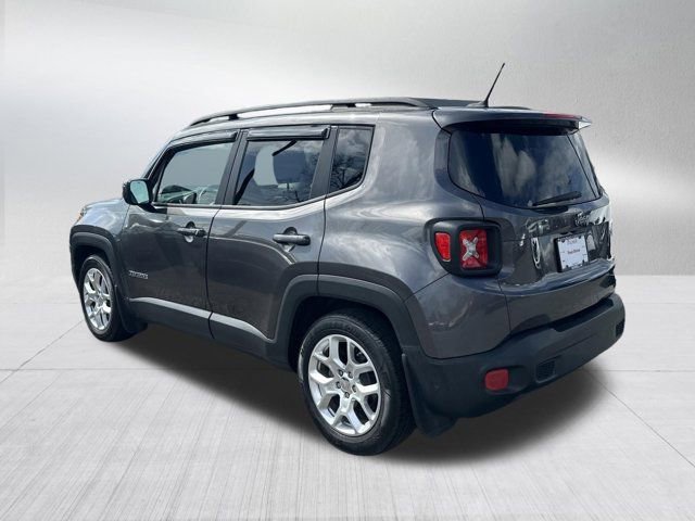 Used 2016 Jeep Renegade Latitude image 8