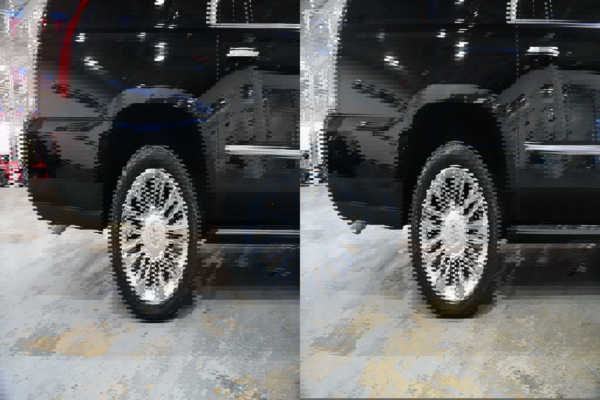 Used 2017 Cadillac Escalade ESV Platinum image 14