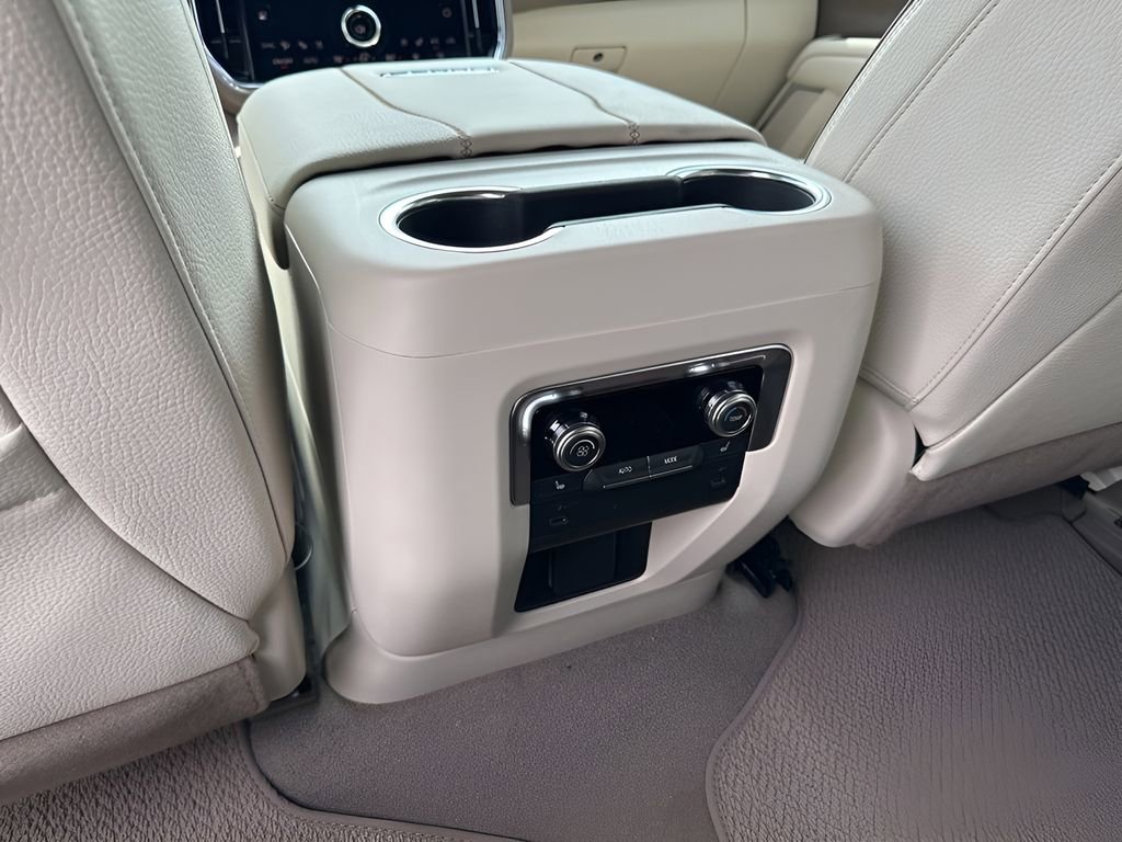 New 2026 GMC Yukon XL Denali w/ Sun & Power Step Package AWD/4WD image 25