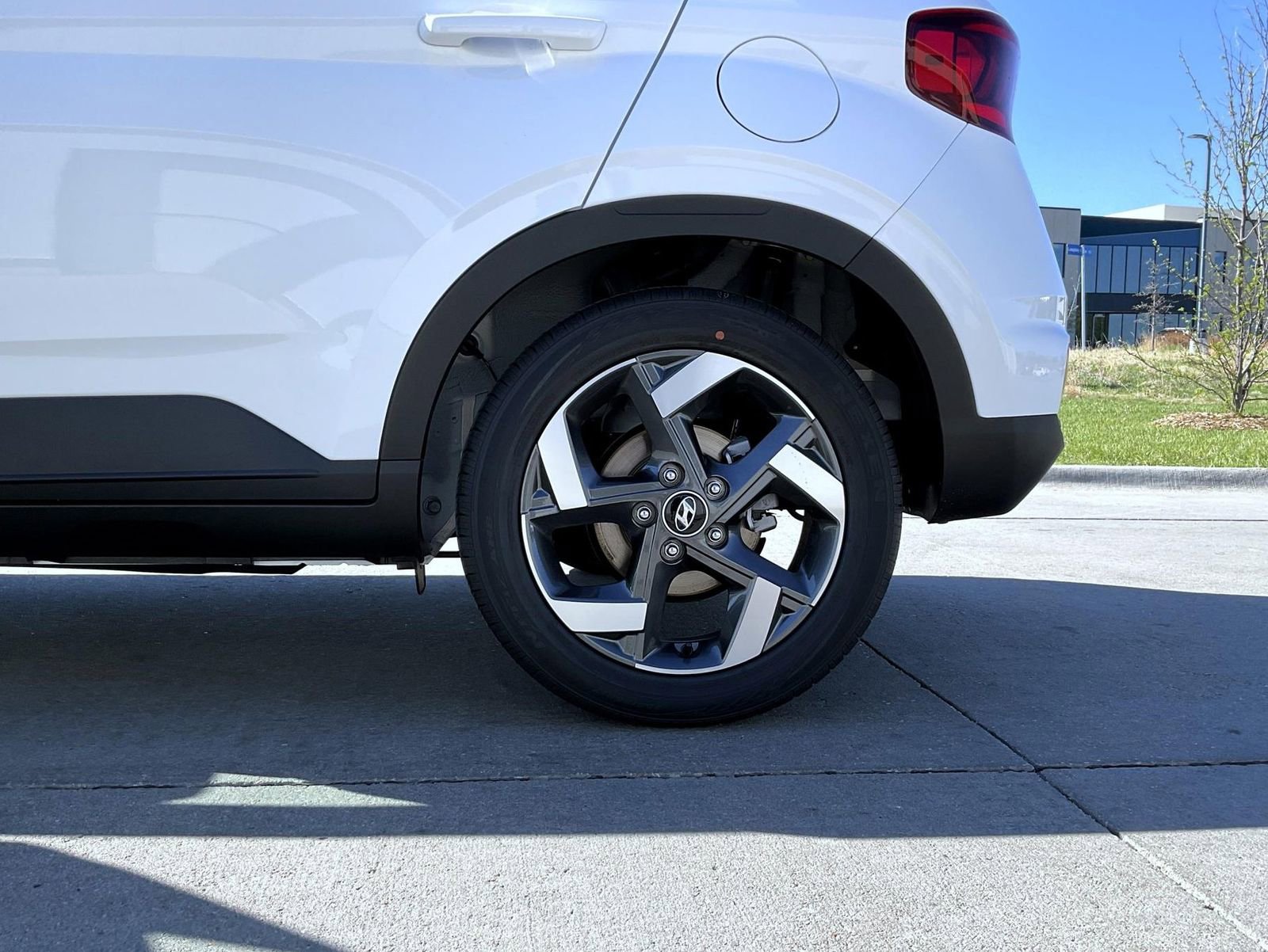 New 2026 Hyundai Venue SEL FWD image 23