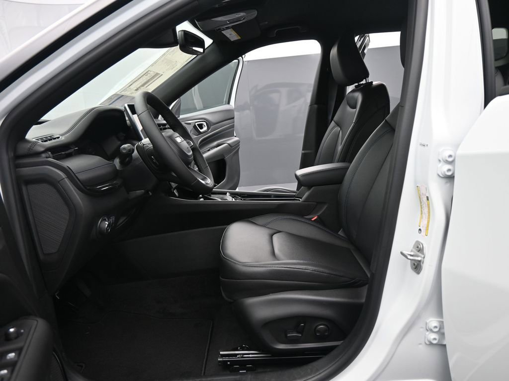 New 2026 Jeep Compass Limited image 10