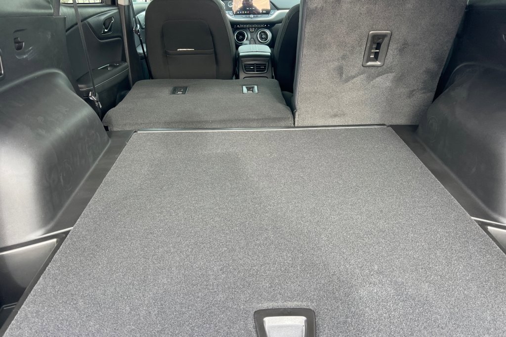 New 2026 Chevrolet Blazer LT w/ Convenience Package image 12
