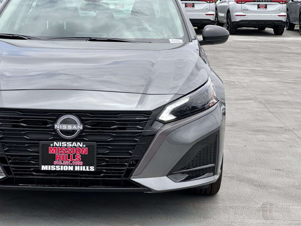 New 2026 Nissan Altima 2.5 SV FWD image 13
