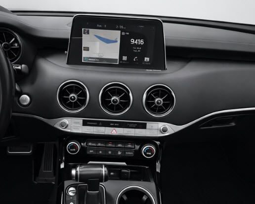 Used 2018 Kia Stinger Premium image 4
