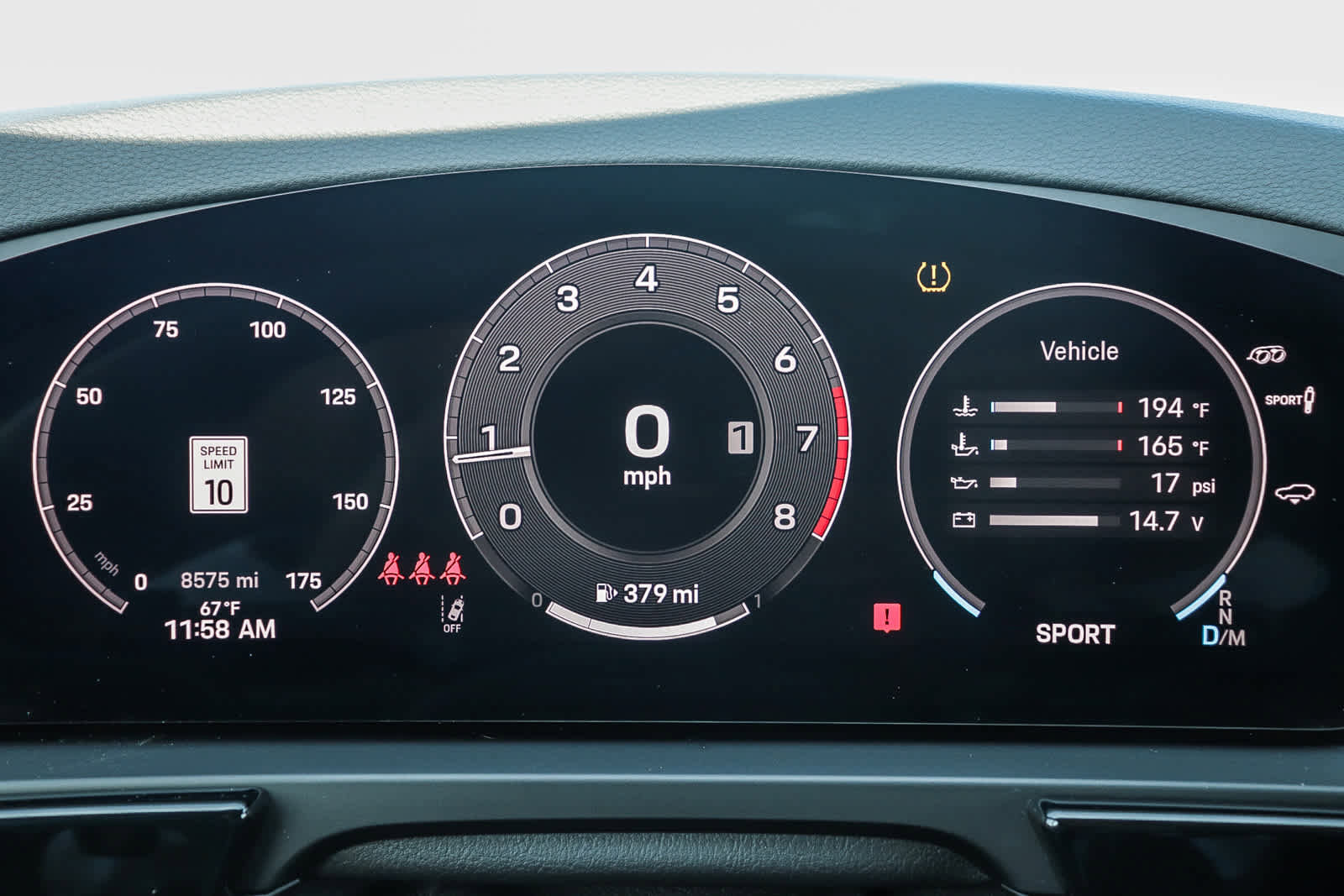 Used 2025 Porsche Cayenne Coupe image 37