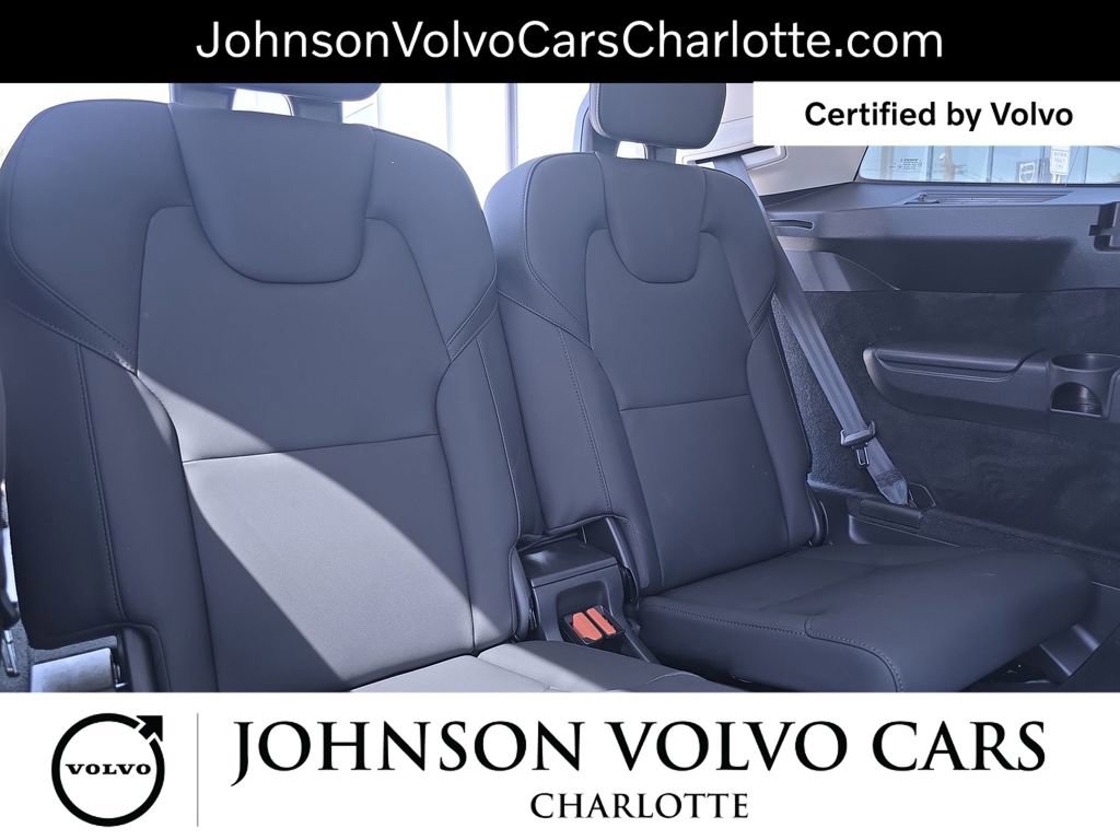 Used 2025 Volvo XC90 B5 Plus AWD/4WD image 12