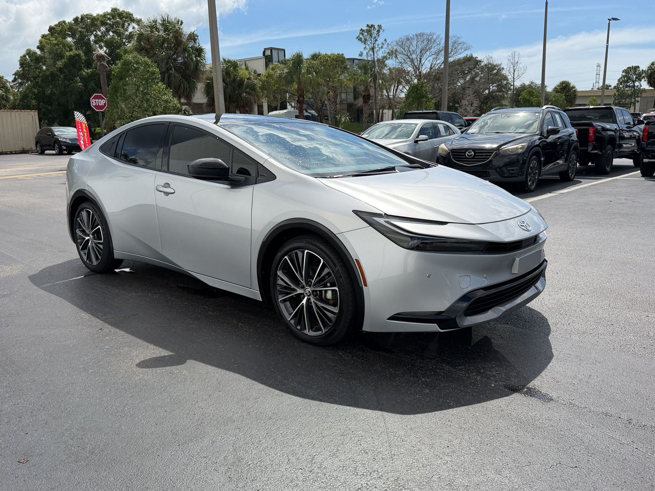 Used 2024 Toyota Prius Limited FWD image 7