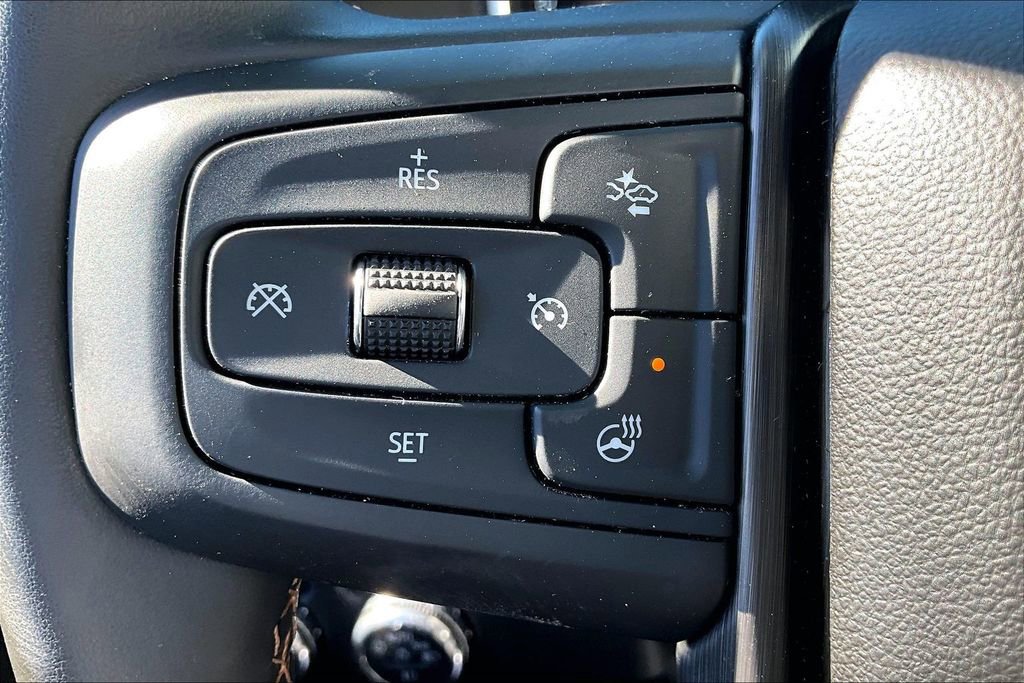 Used 2025 GMC Sierra 2500 AT4 w/ AT4 Premium Plus Package image 11