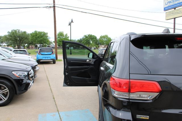 Used 2014 Jeep Grand Cherokee Limited w/ Luxury Group II RWD image 12