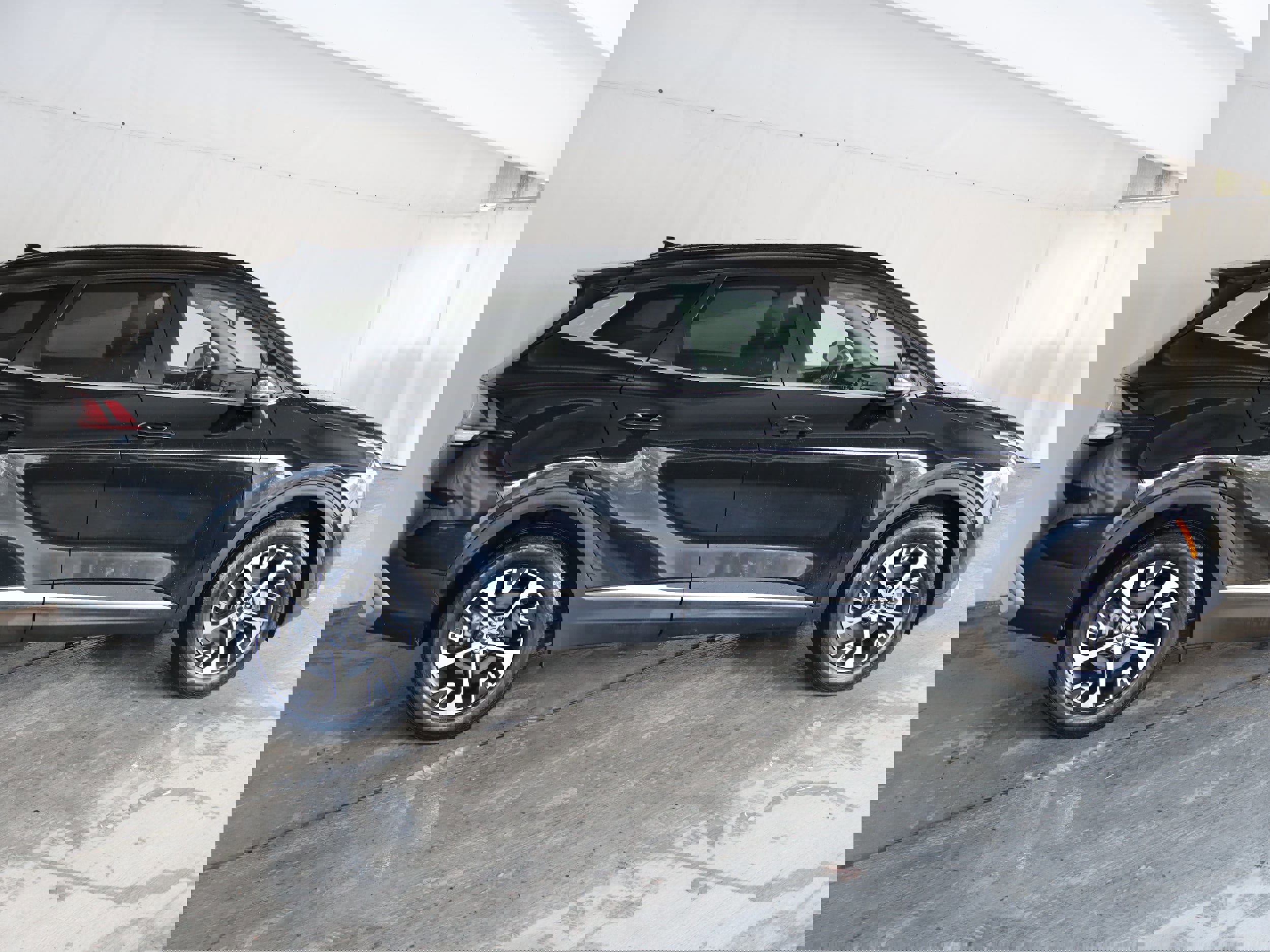 Used 2023 Kia Sportage EX w/ EX Premium Package image 7