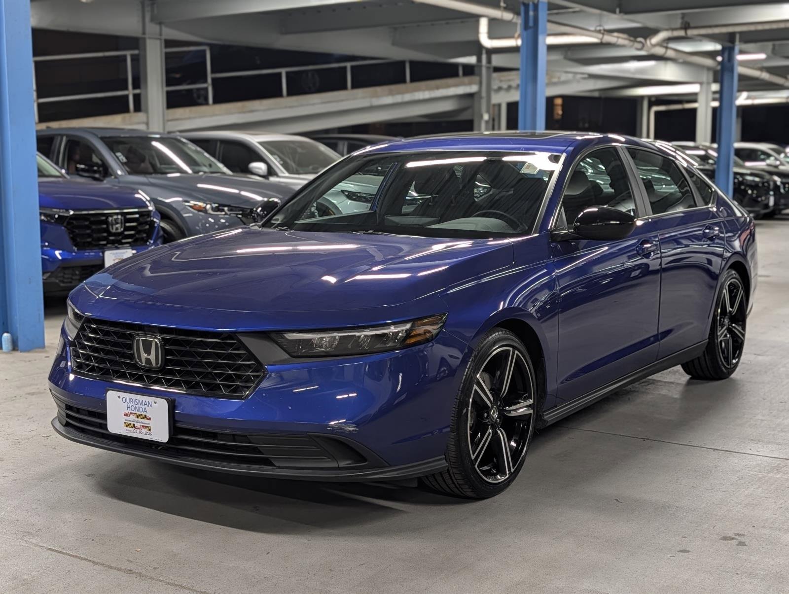 Used 2023 Honda Accord Sport image 3