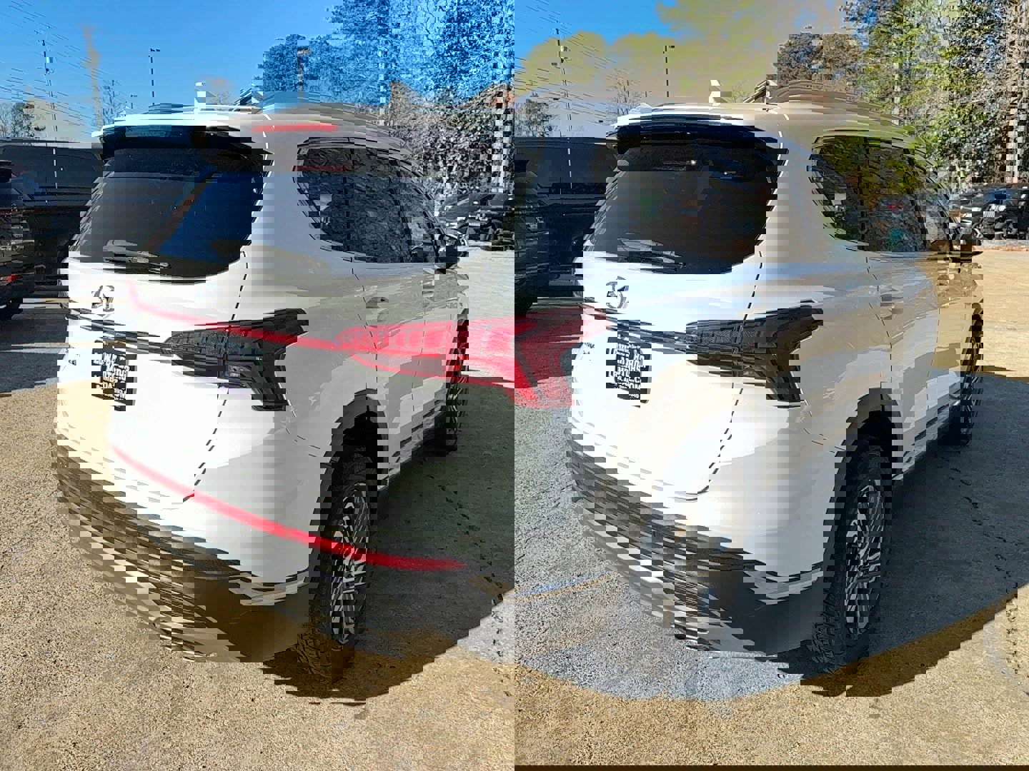 Used 2021 Hyundai Santa Fe SEL w/ Convenience + Premium Package image 7