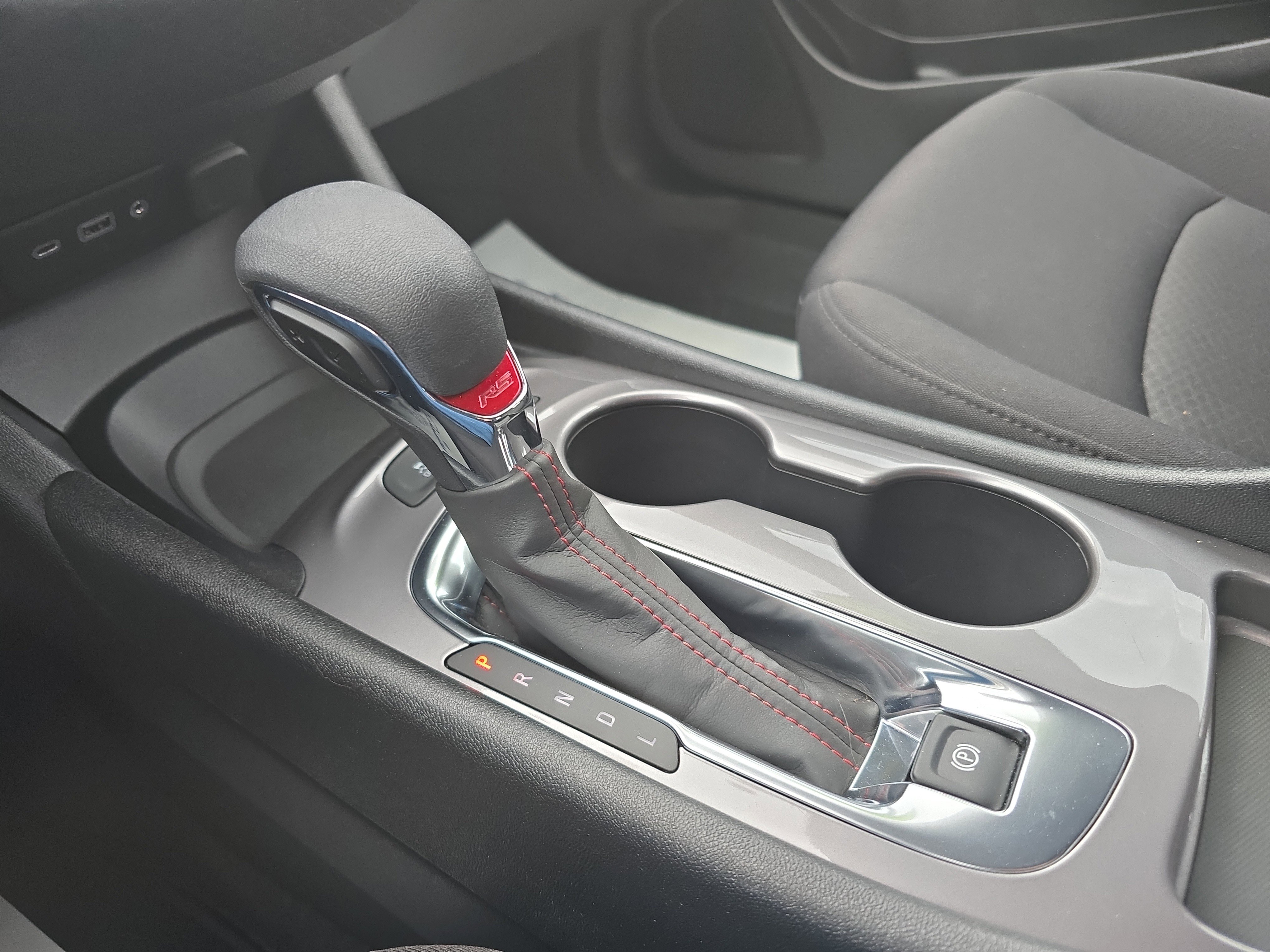 Used 2024 Chevrolet Malibu RS FWD image 25