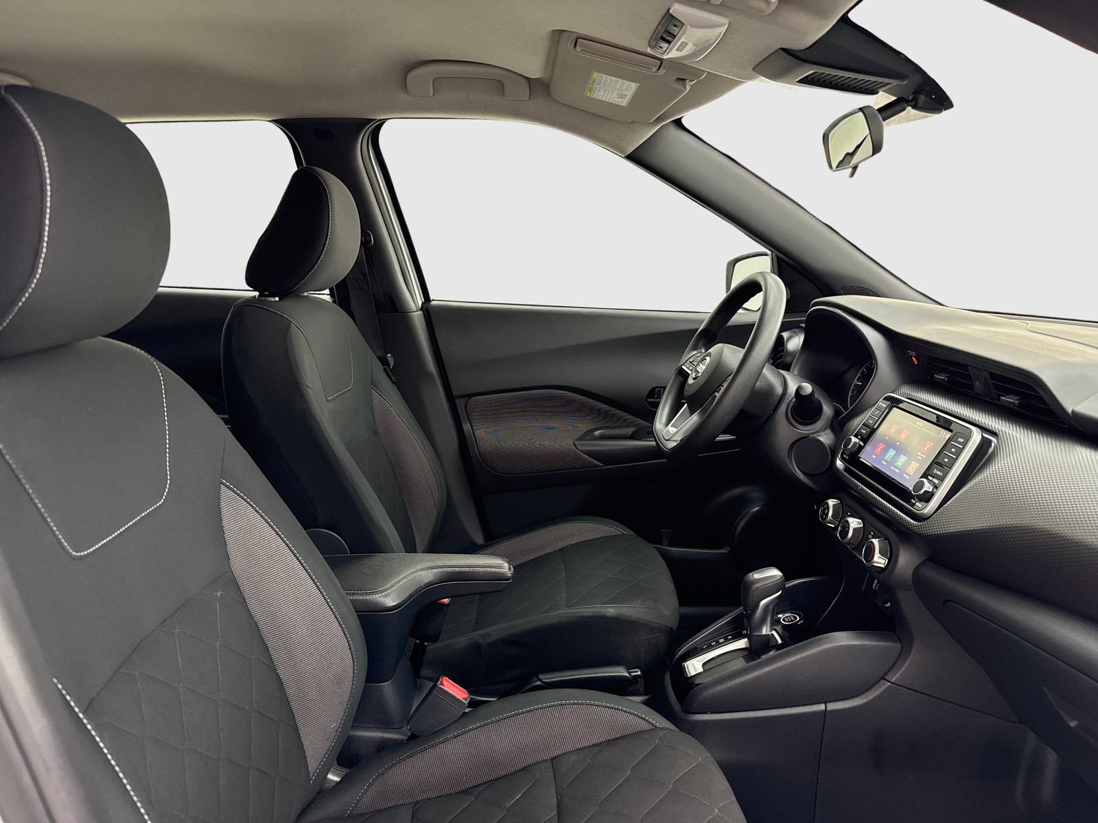 Used 2020 Nissan Kicks S FWD image 40