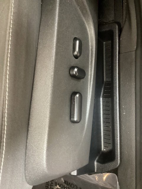 Used 2017 Ford Escape SE w/ SE Cold Weather Package image 13