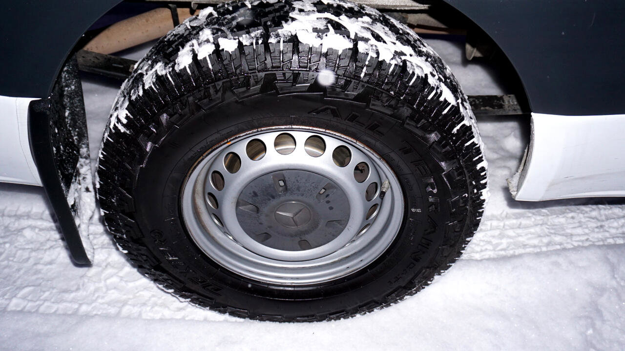 Used 2020 Mercedes-Benz Sprinter 2500 w/ Driver Convenience Package image 23