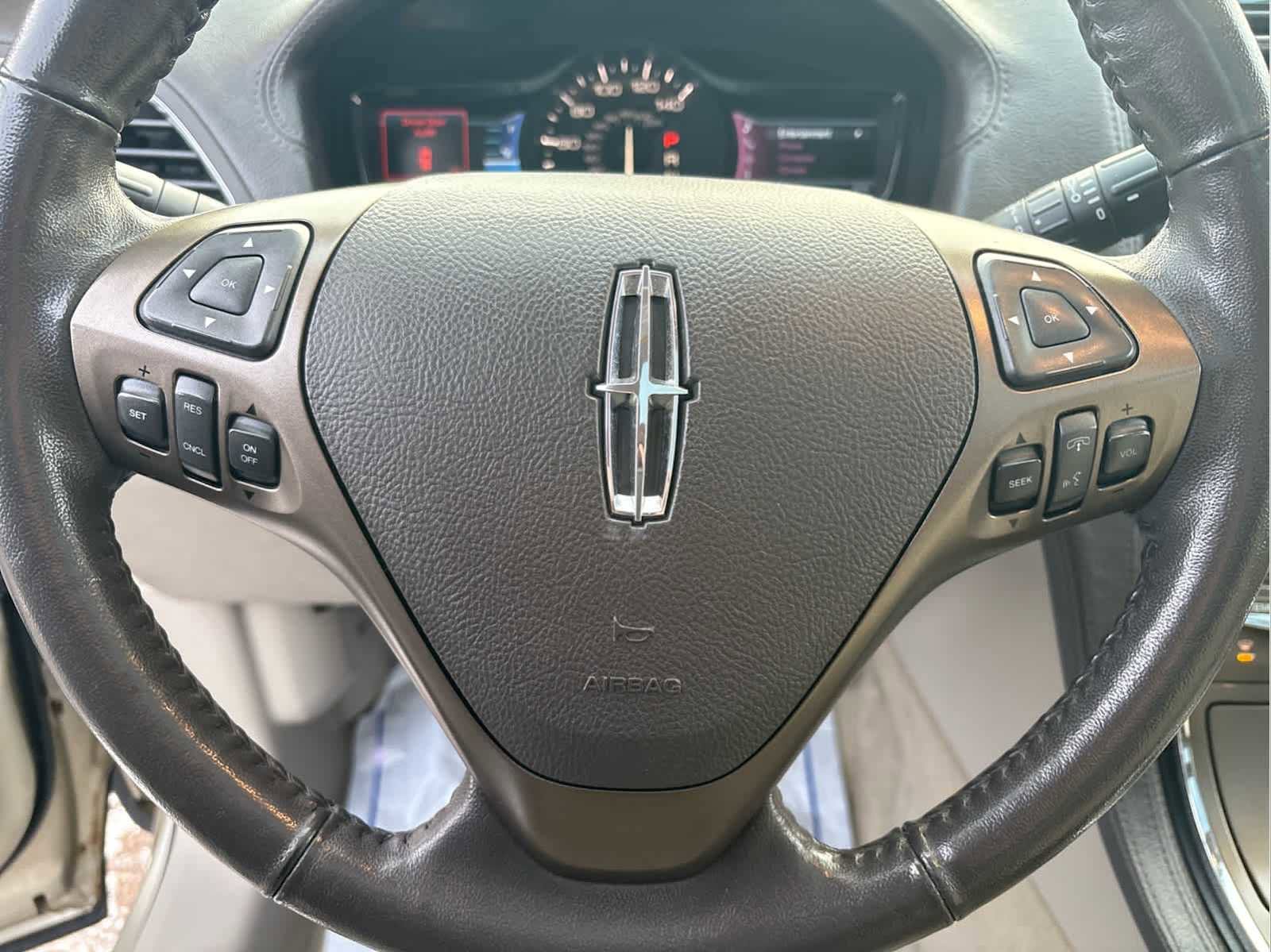 Used 2011 Lincoln MKX AWD w/ 101A Rapid Spec Order Code image 16