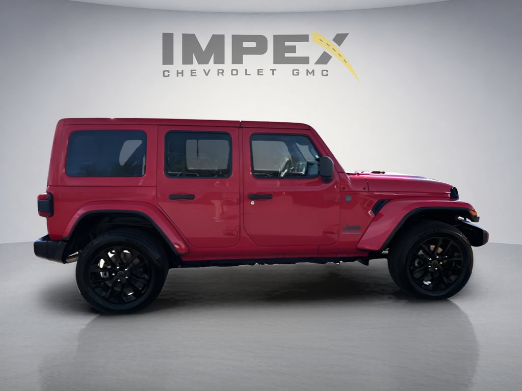 Used 2025 Jeep Wrangler Unlimited Sahara w/ Safety Group AWD/4WD image 6