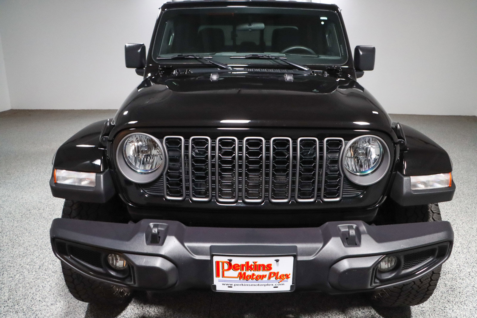 Used 2025 Jeep Gladiator Sport image 4