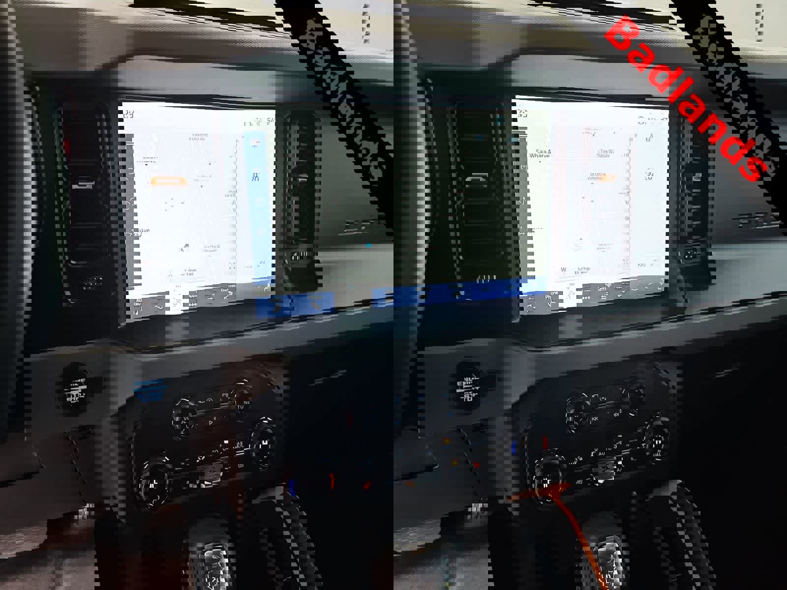 Used 2023 Ford Bronco Badlands image 19