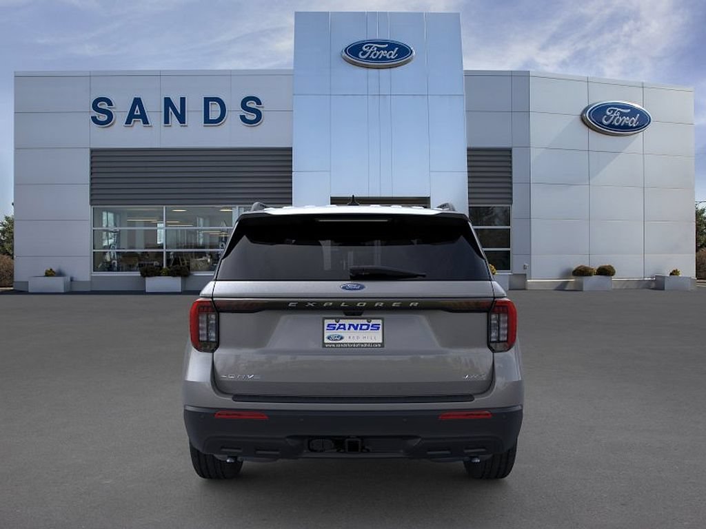 New 2026 Ford Explorer Active AWD/4WD image 5