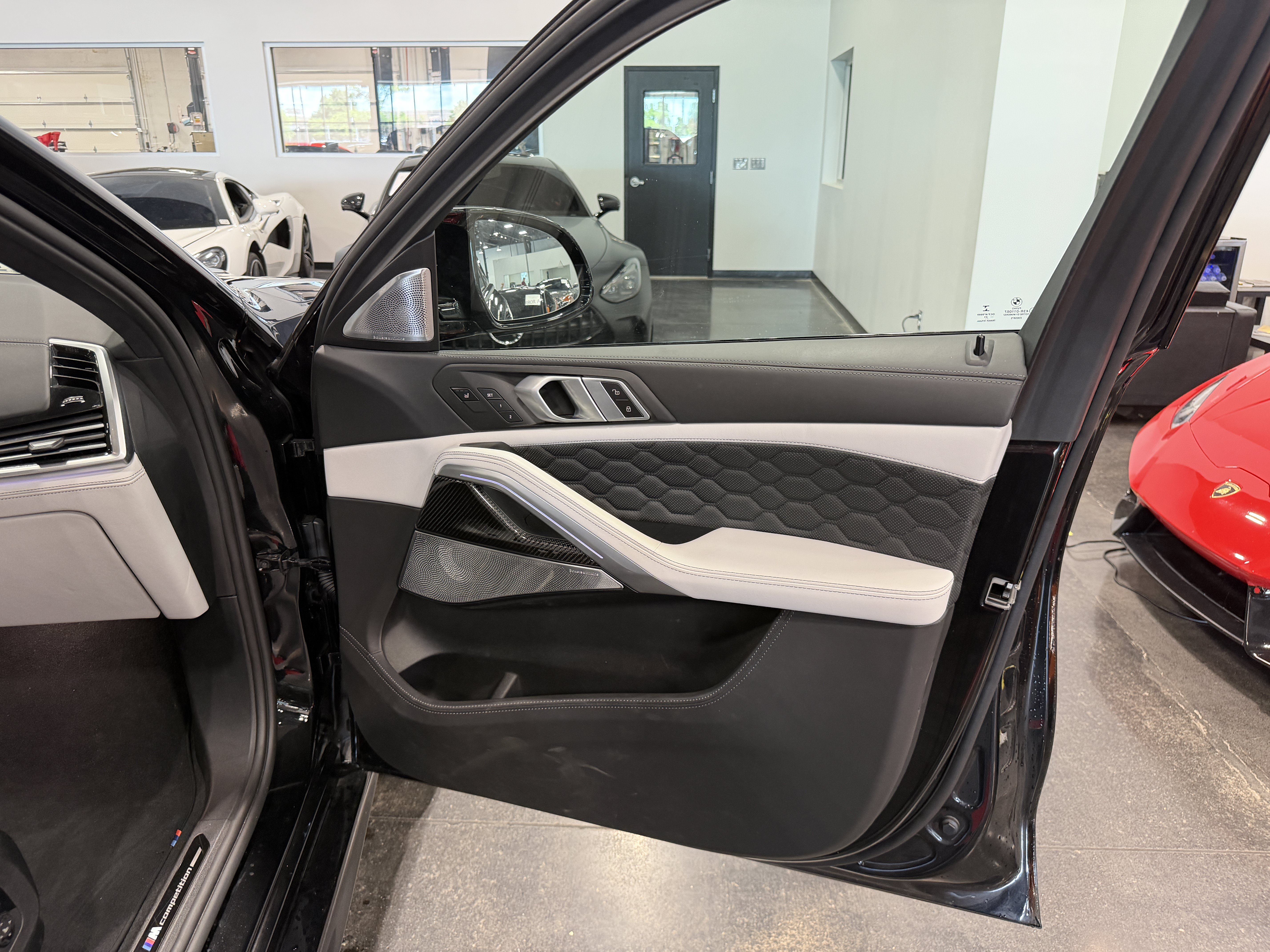Used 2022 BMW X6 M w/ Competition Package AWD/4WD image 12