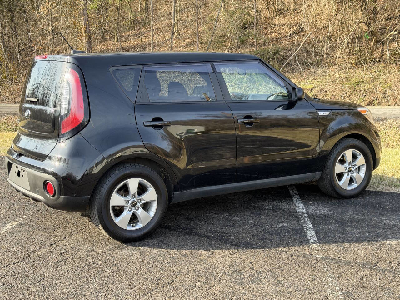 Used 2018 Kia Soul FWD image 1