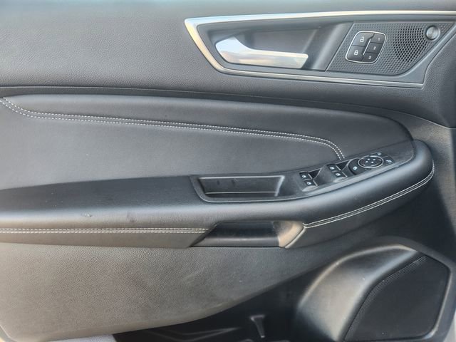 Used 2024 Ford Edge Titanium image 22