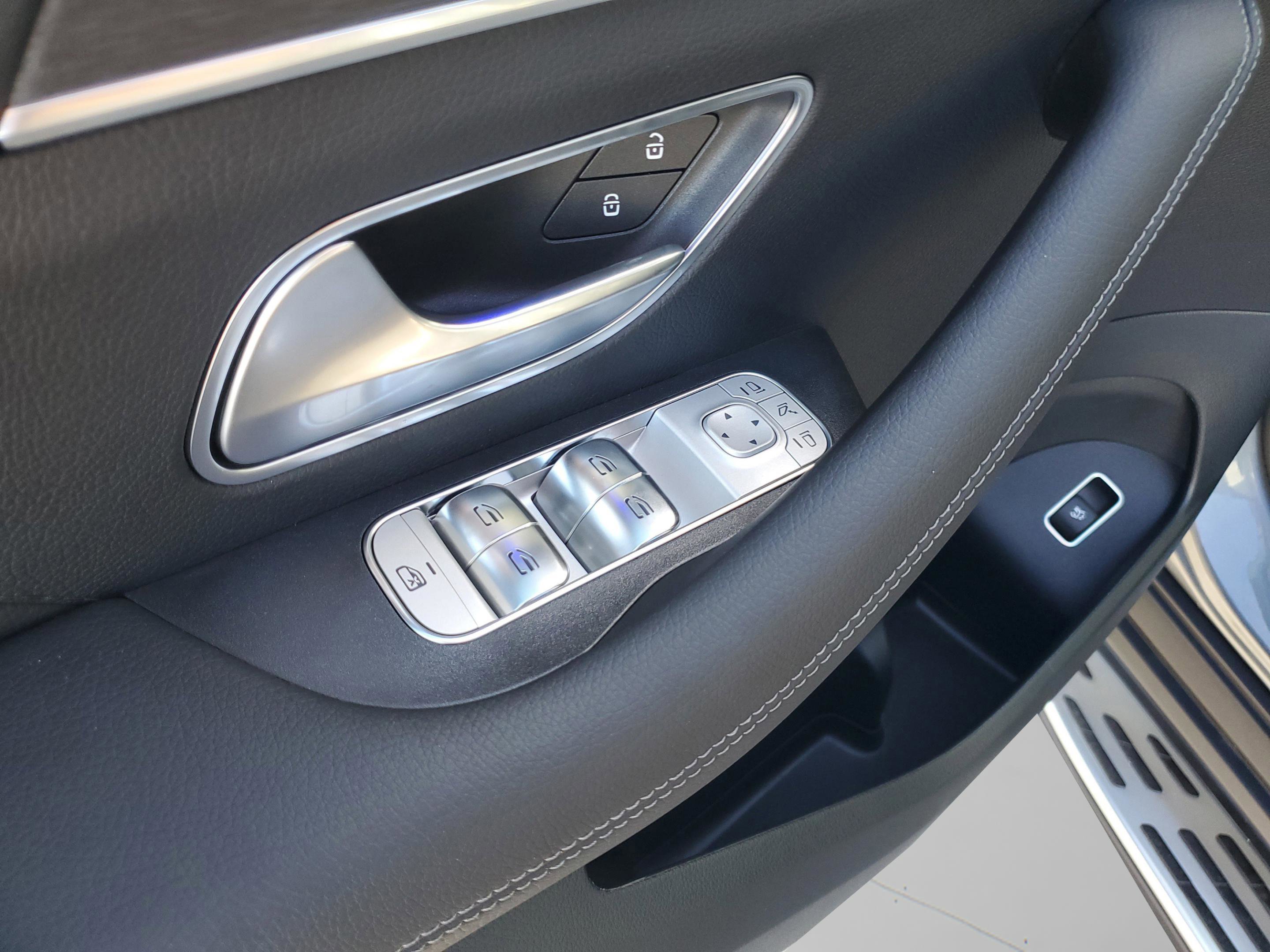 Certified 2026 Mercedes-Benz GLS 450 4MATIC image 24