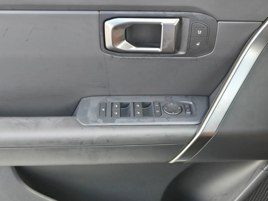 New 2027 Kia Seltos X-Line S w/ X-Line S Premium Package AWD/4WD image 14