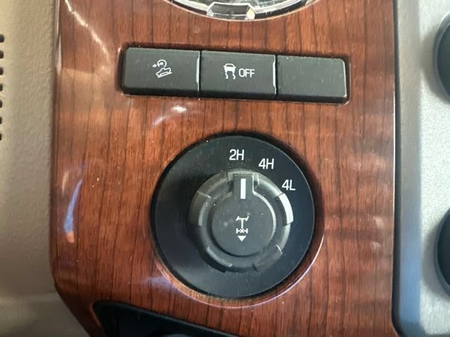 Used 2015 Ford F350 King Ranch w/ FX4 Off-Road Package AWD/4WD image 44