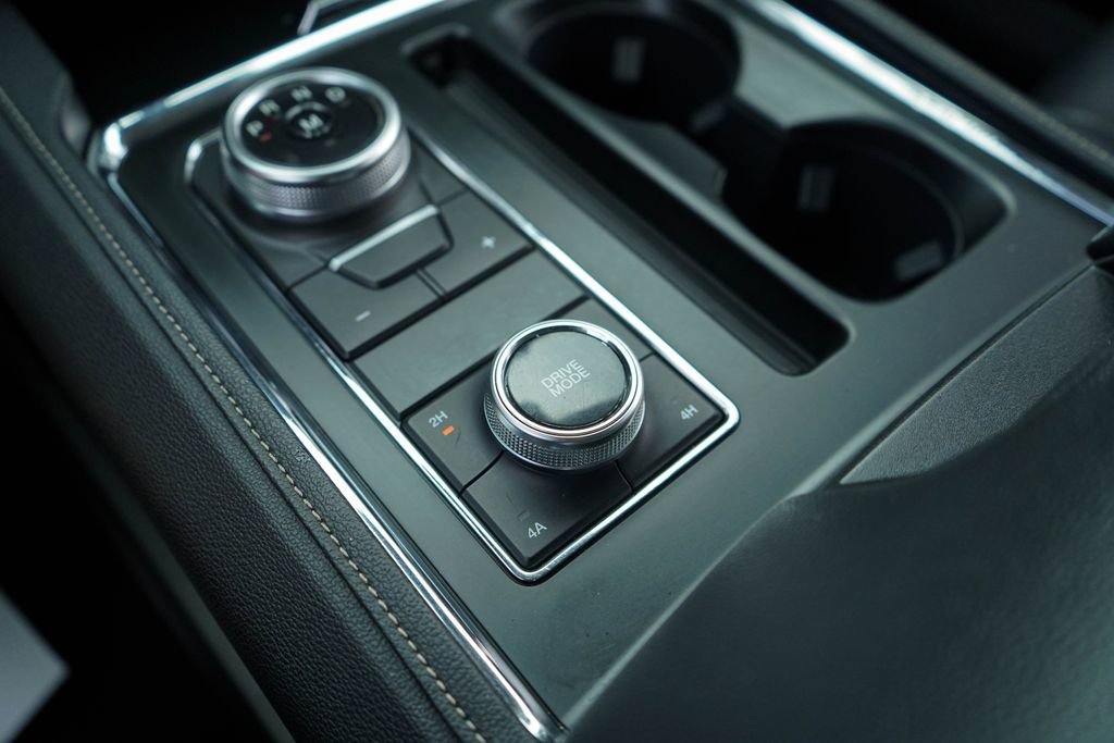 Used 2024 Ford Expedition Max XLT image 22