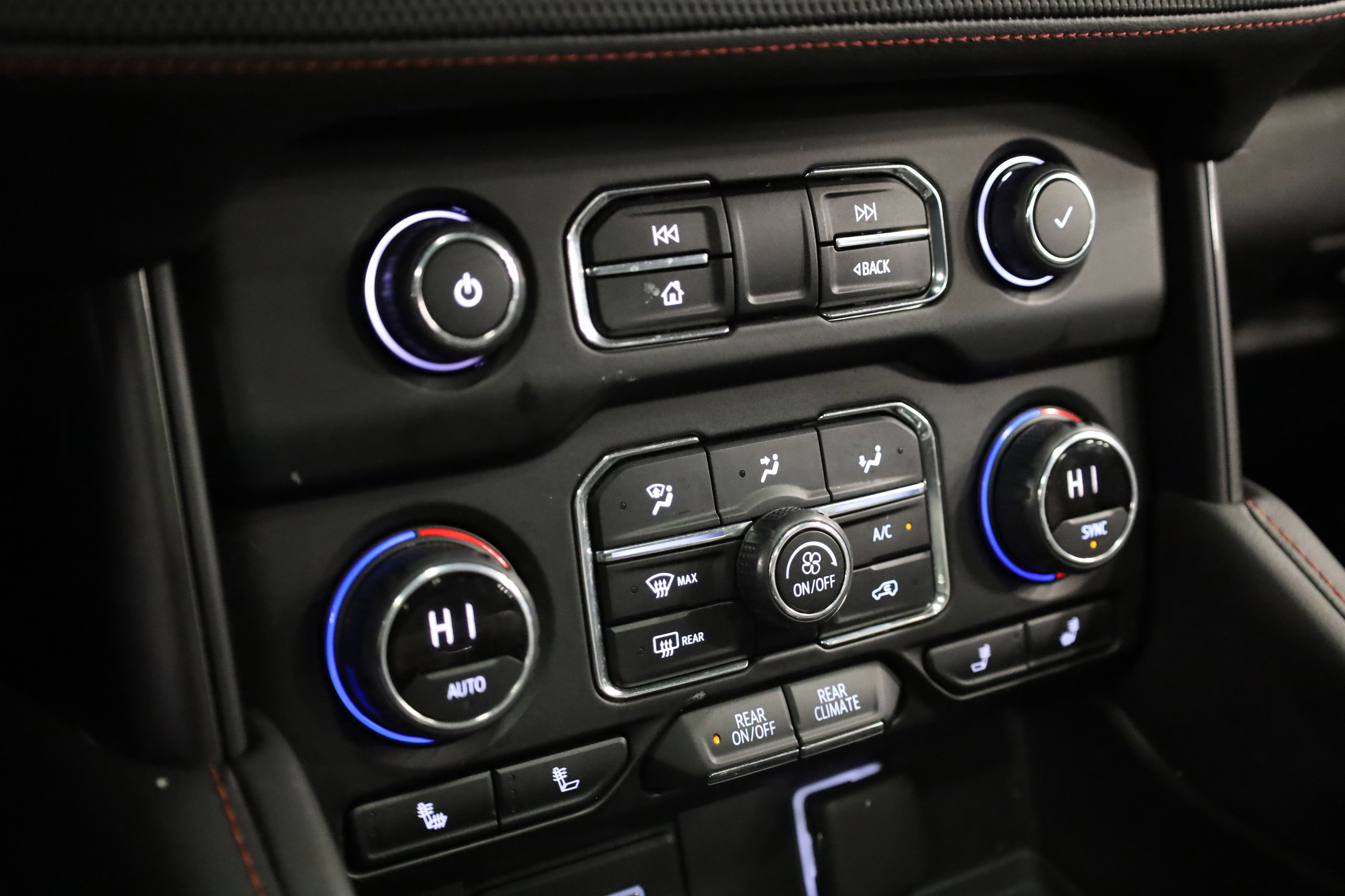 Used 2022 Chevrolet Tahoe RST w/ Luxury Package image 28