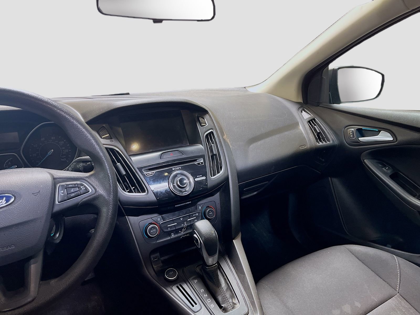 Used 2017 Ford Focus SEL FWD image 22