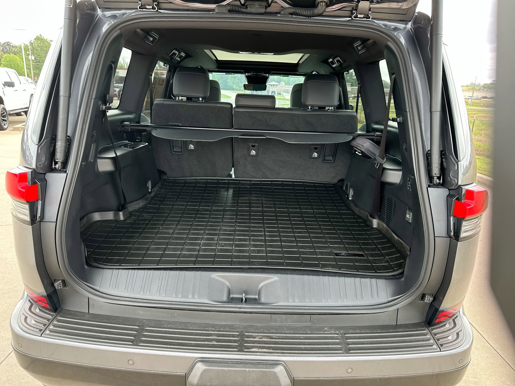 Used 2025 Lexus GX 550 w/ Cold Area Package AWD/4WD image 25