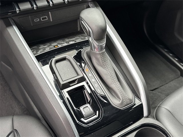 Used 2024 Chevrolet Colorado LT w/ LT Convenience Package III image 31