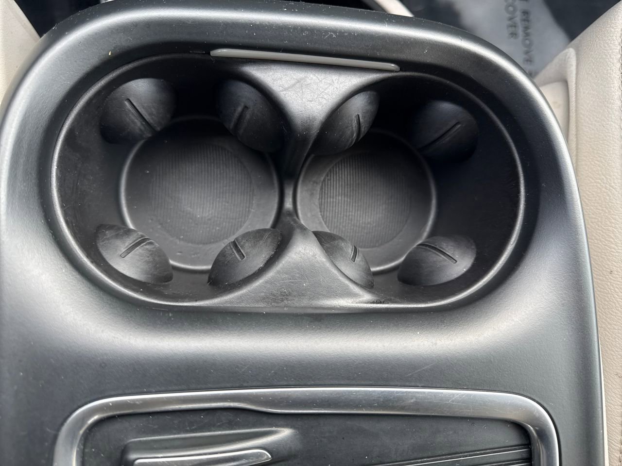 Used 2021 Chrysler Pacifica Touring-L image 24