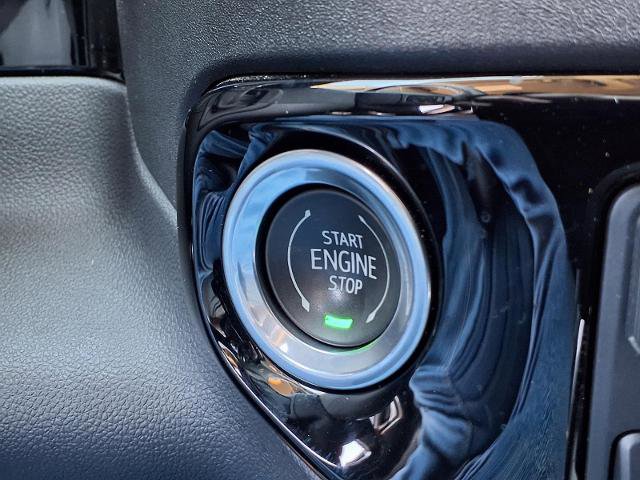 Used 2024 GMC Sierra 2500 SLT w/ SLT Premium Package image 9