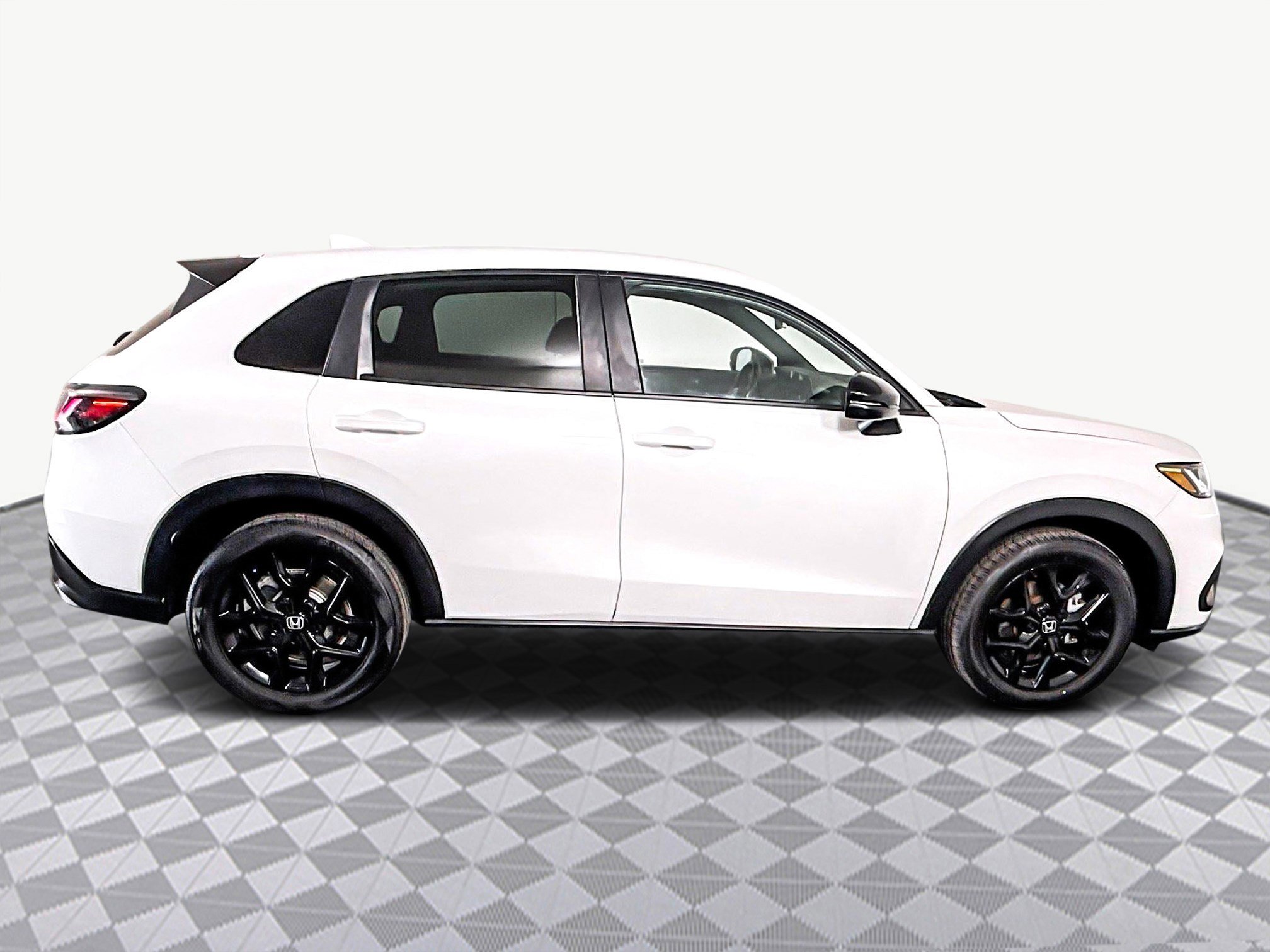 Used 2023 Honda HR-V Sport image 11