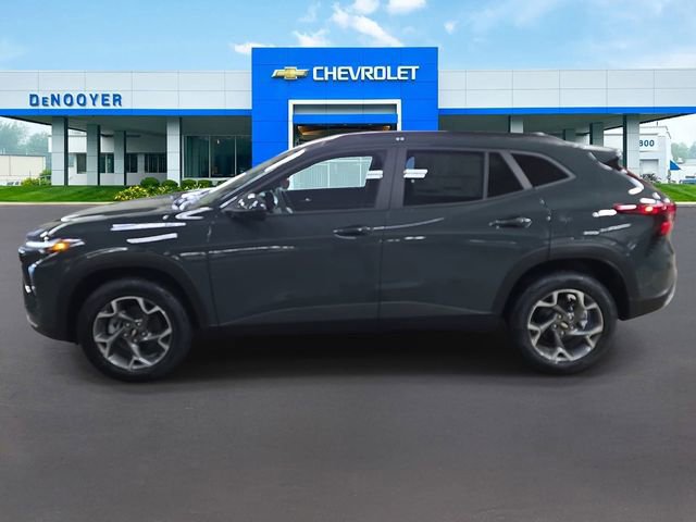 New 2026 Chevrolet Trax LT w/ Driver Confidence Package FWD image 5