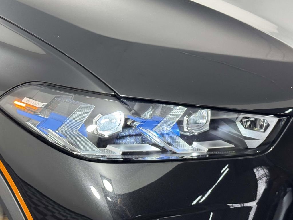 Used 2025 BMW X5 xDrive50e w/ Premium Package image 15