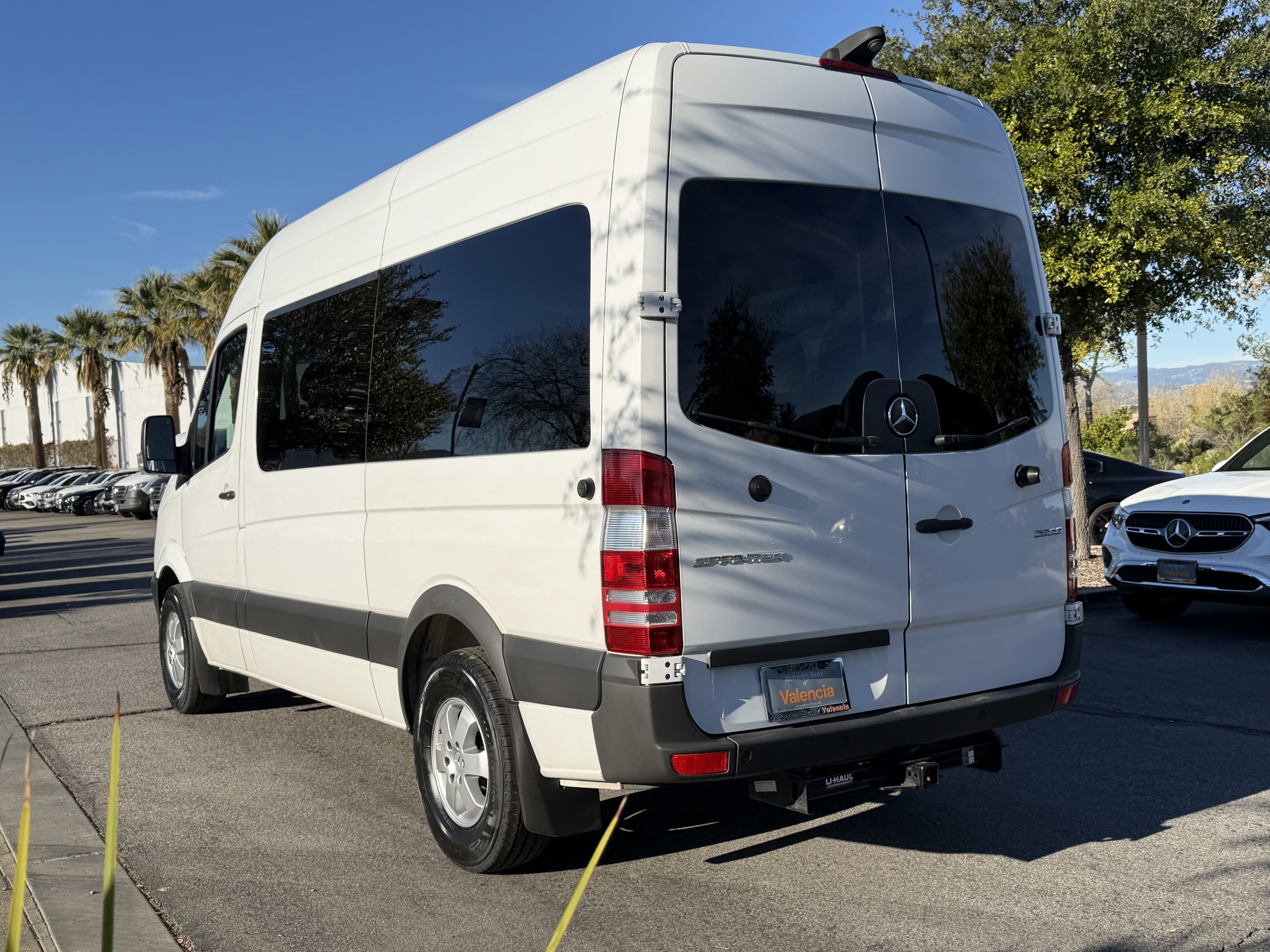 Used 2017 Mercedes-Benz Sprinter 2500 image 9