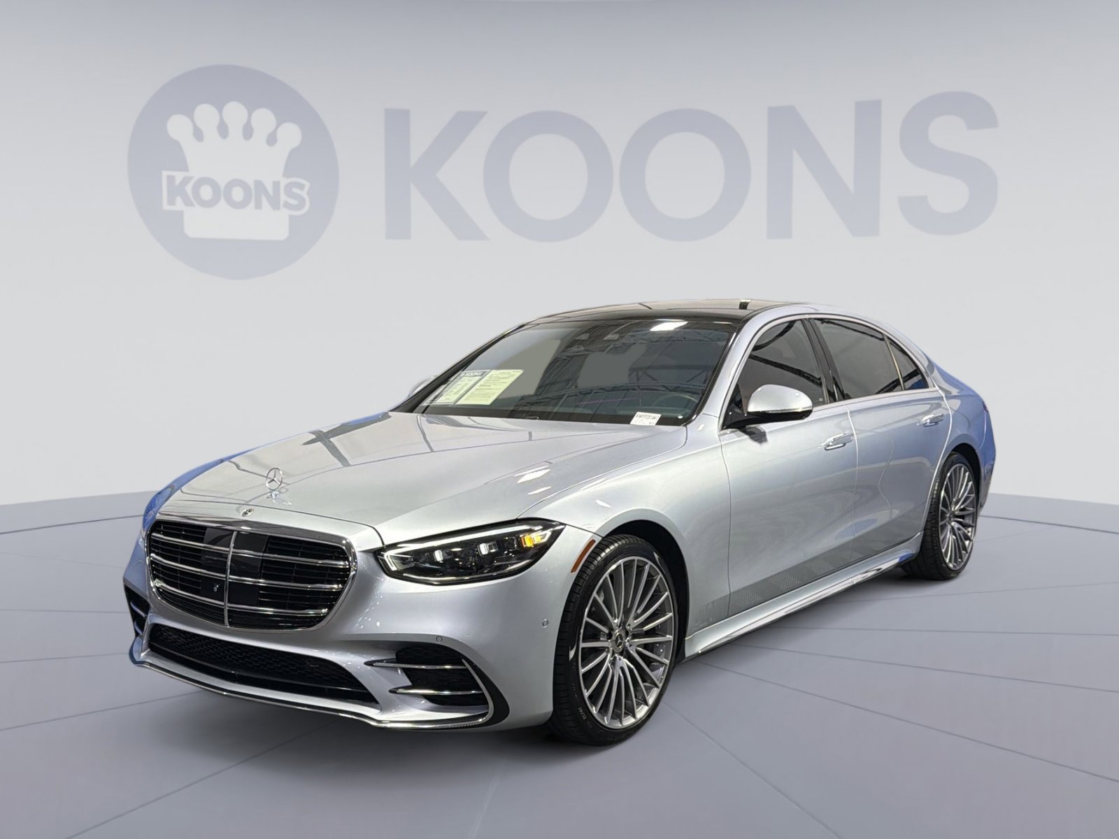 Used 2023 Mercedes-Benz S 580 4MATIC Sedan image 1