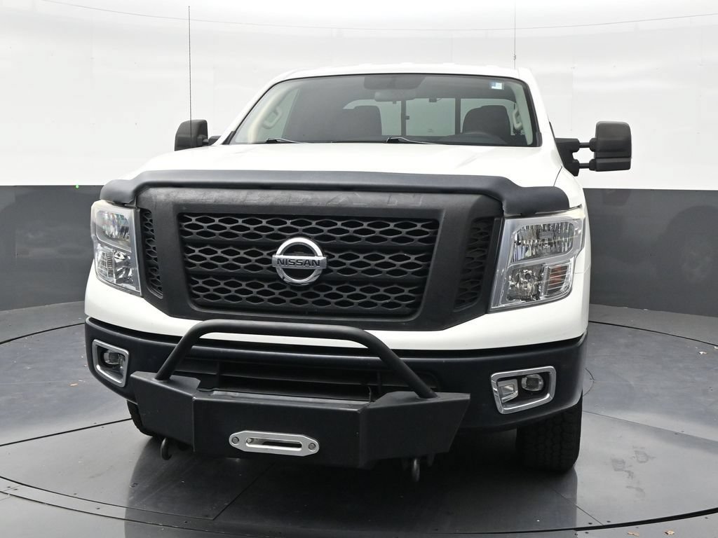 Used 2017 Nissan Titan S AWD/4WD image 8
