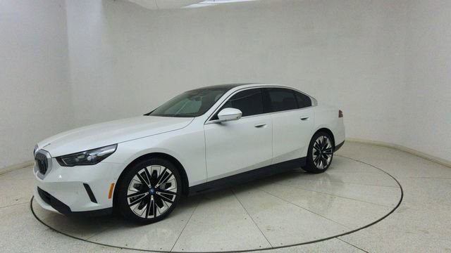 Used 2025 BMW i5 xDrive40 w/ Premium Package AWD/4WD image 70